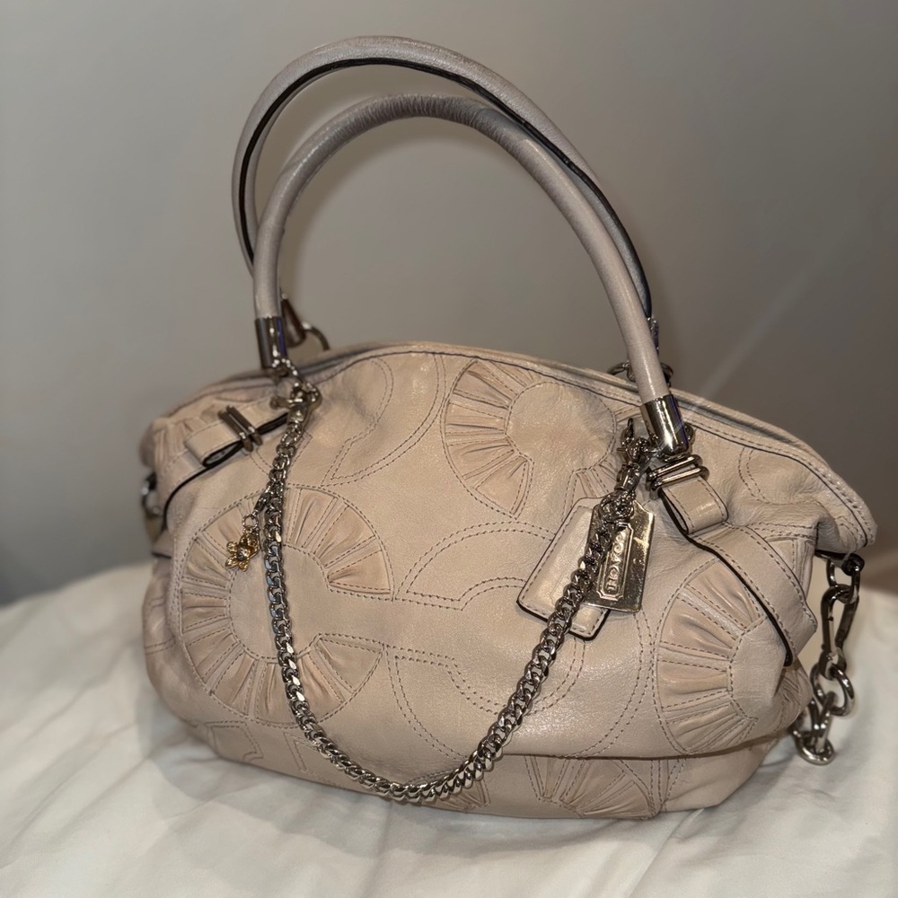 COACH MONOGRAM SHOULDER BAG - Picture 3 of 16